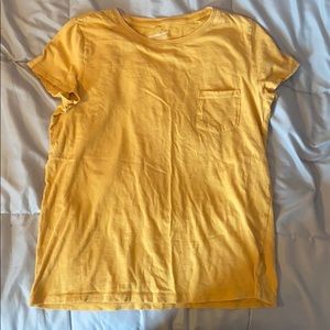T-shirt mustard yellow
